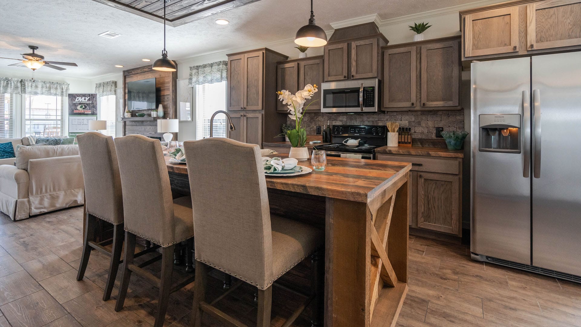 Deer Valley Homebuilders - Mossy Oak Nativ Living Series Robins Nest Kitchen