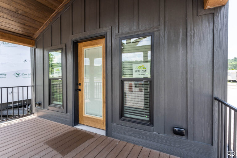 Cozy Cabin DVHBSS-MONL-1644-ext-3