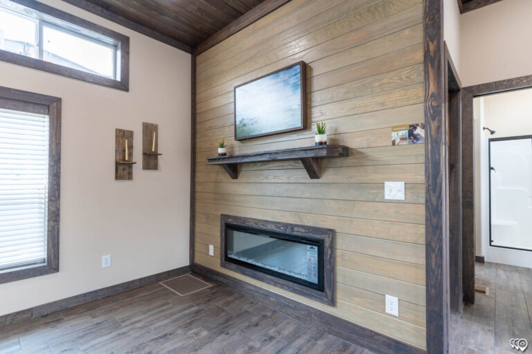 Cozy Cabin DVHBSS-MONL-1644-int-4