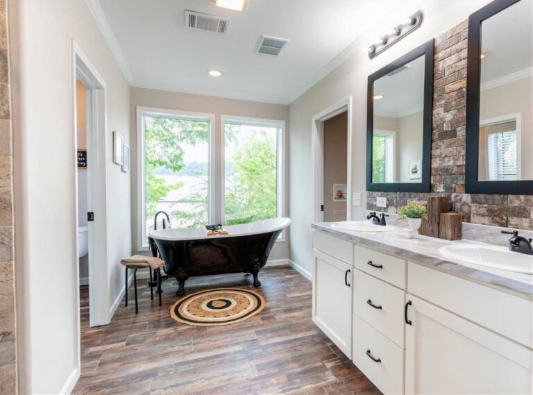 FG Claw Foot Tub With White Inside & Black Exterior